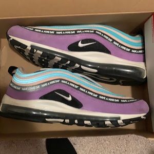 Nike have a nice day Air Max 9/10 condition